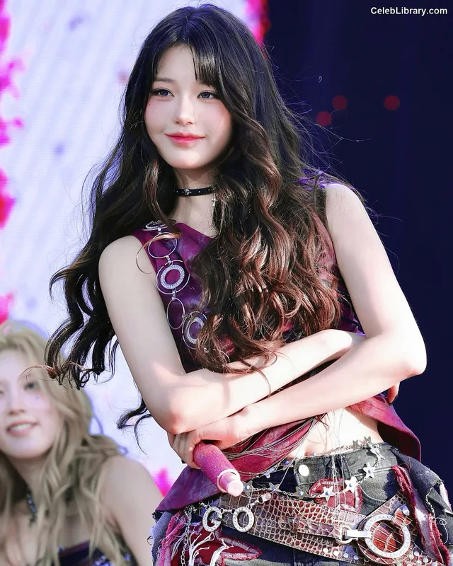 Jang Won-young 장원영 WONYOUNG photo 4 of 5846