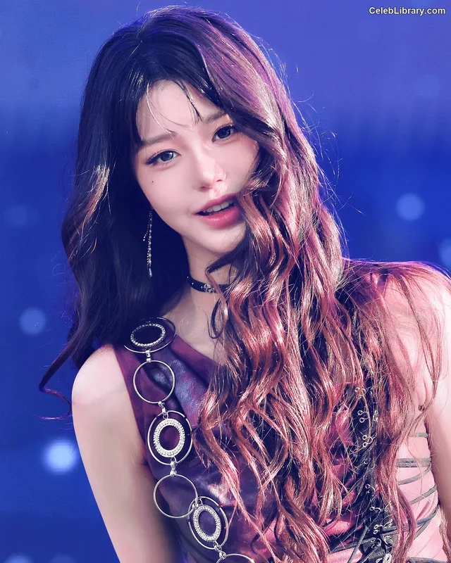 Jang Won-young 장원영 WONYOUNG photo 8 of 5846