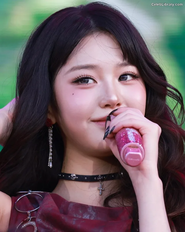 Jang Won-young 장원영 WONYOUNG photo 10 of 5846