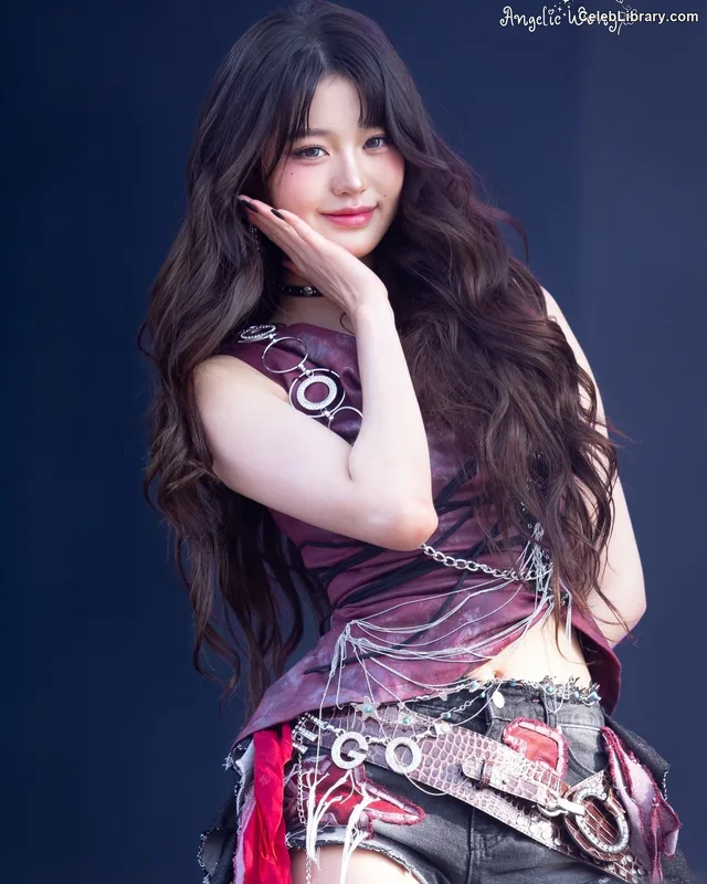Jang Won-young 장원영 WONYOUNG photo 15 of 5846