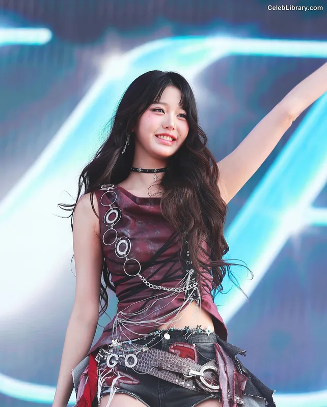 Jang Won-young 장원영 WONYOUNG photo 17 of 5846