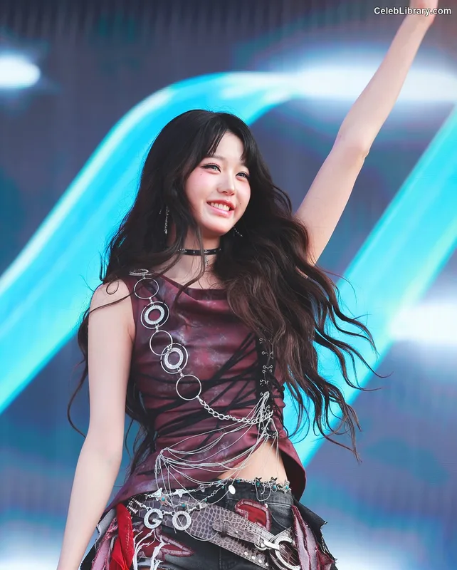 Jang Won-young 장원영 WONYOUNG photo 20 of 5846