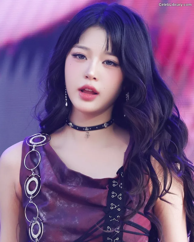Jang Won-young 장원영 WONYOUNG photo 21 of 5846