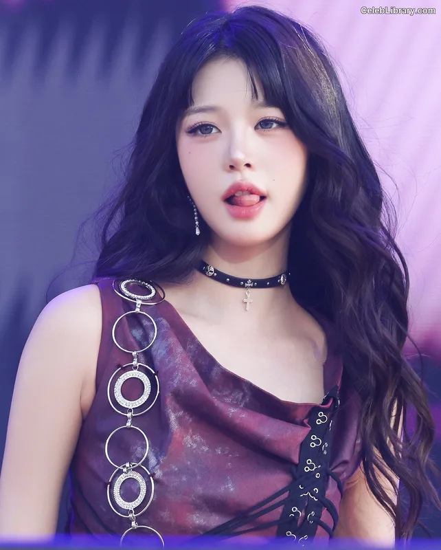 Jang Won-young 장원영 WONYOUNG photo 23 of 5846
