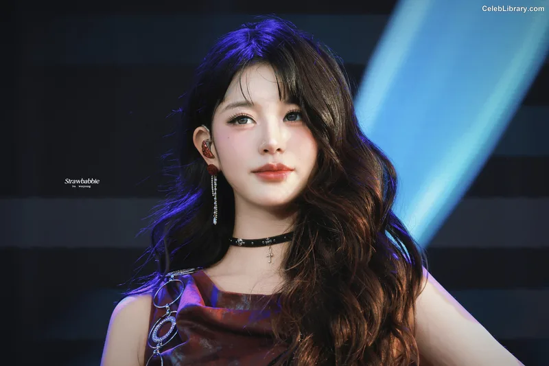 Jang Won-young 장원영 WONYOUNG photo 1 of 5846