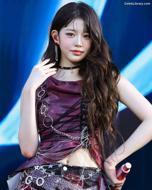 Jang Won-young 장원영 WONYOUNG photo 5 of 5846