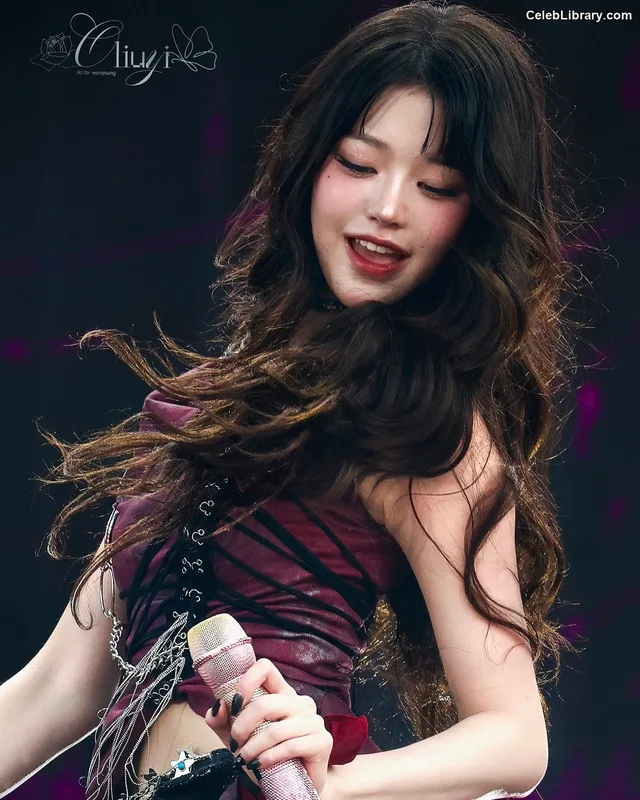 Jang Won-young 장원영 WONYOUNG photo 10 of 5846