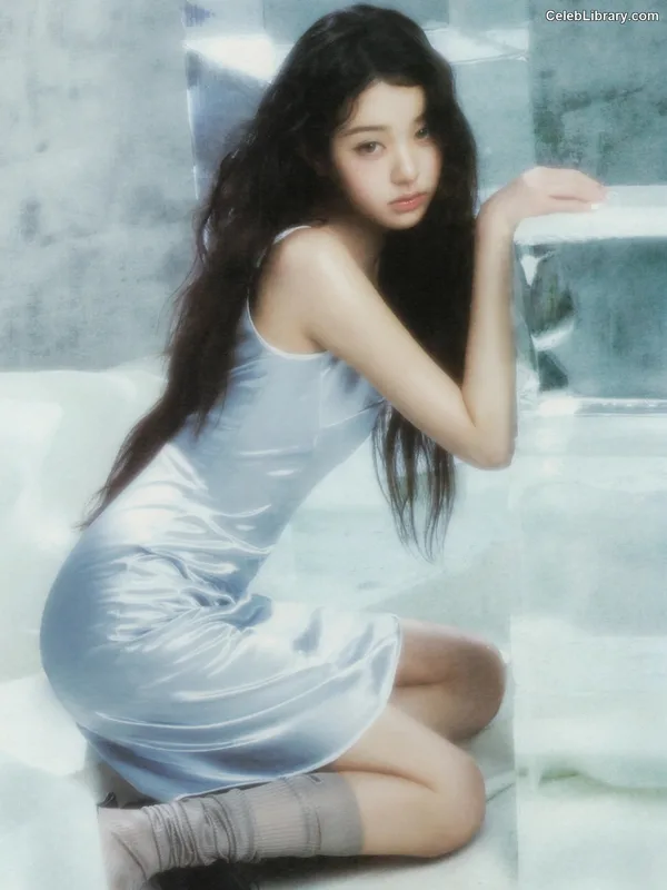 Jang Won-young 장원영 WONYOUNG photo 24 of 5846