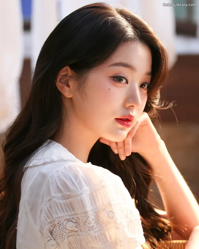 Jang Won-young 장원영 WONYOUNG photo 3 of 5846
