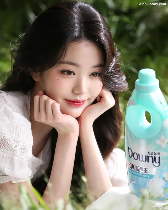 Jang Won-young 장원영 WONYOUNG photo 11 of 5846