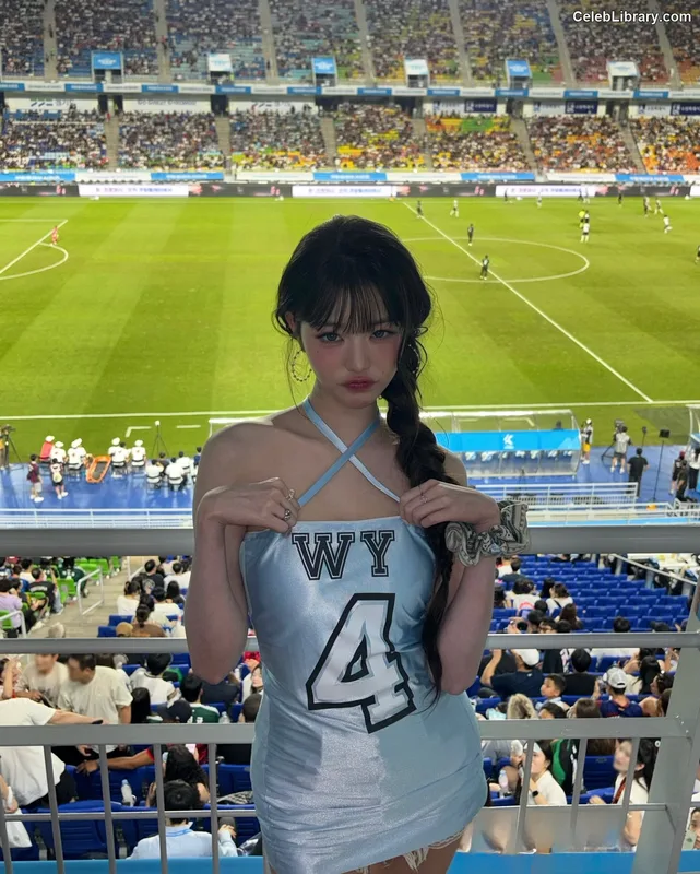 Jang Won-young 장원영 WONYOUNG photo 17 of 5846