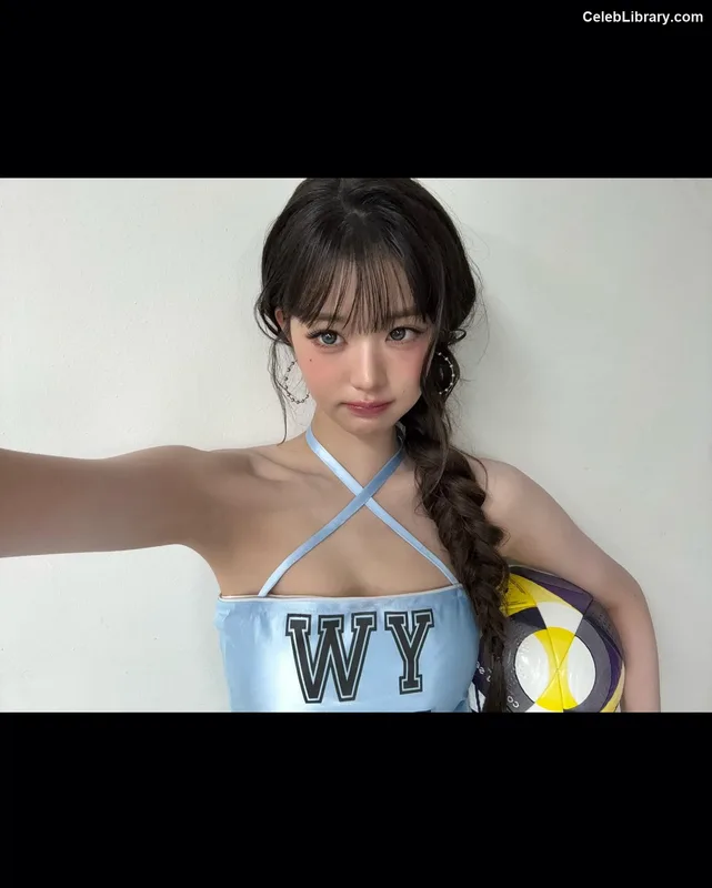 Jang Won-young 장원영 WONYOUNG photo 1 of 5846