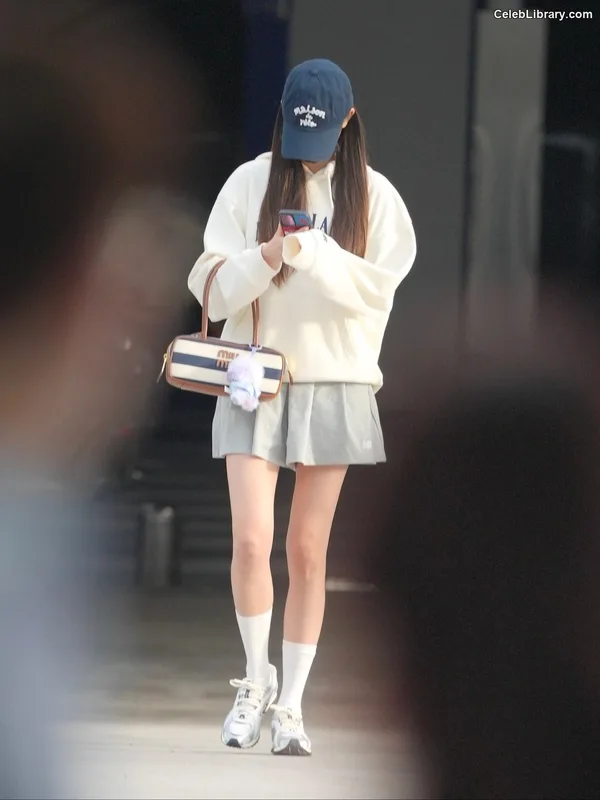 Jang Won-young  장원영 WONYOUNG photo 11 of 5846