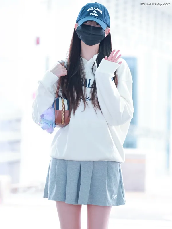 Jang Won-young  장원영 WONYOUNG photo 19 of 5846