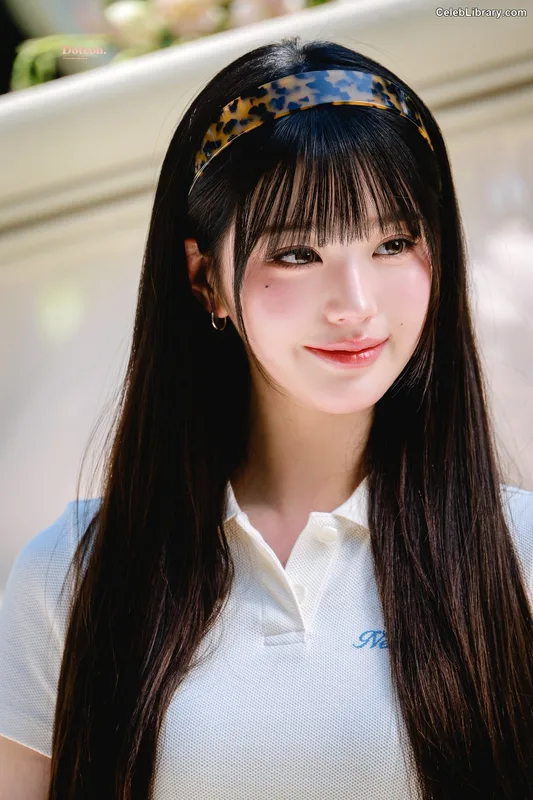 Jang Won-young  장원영 WONYOUNG photo 17 of 5846