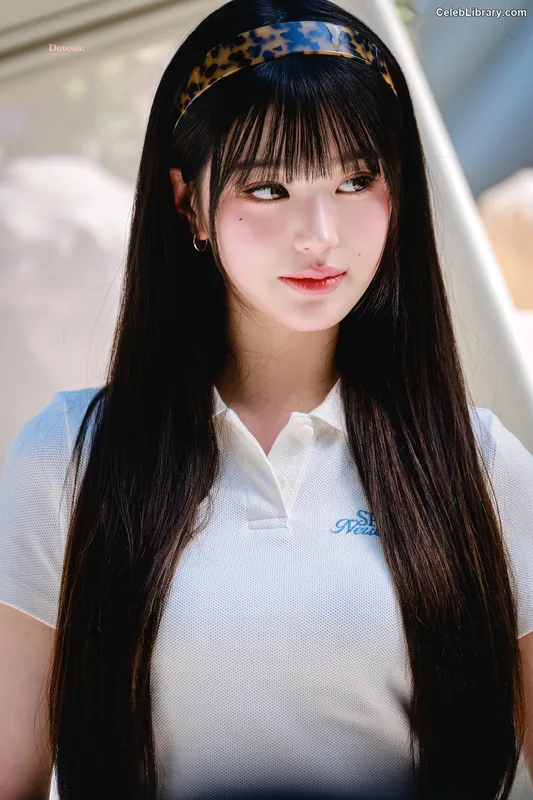 Jang Won-young  장원영 WONYOUNG photo 20 of 5846