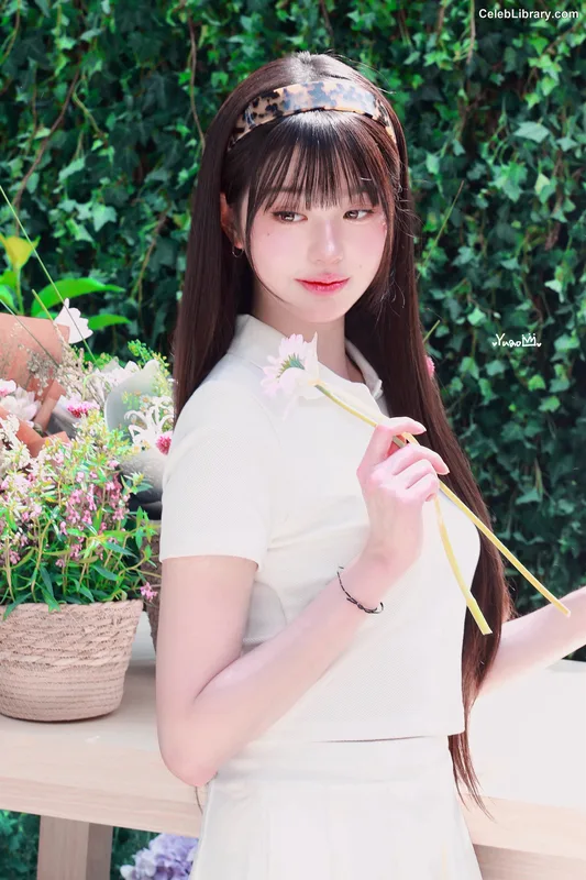 Jang Won-young  장원영 WONYOUNG photo 18 of 5846