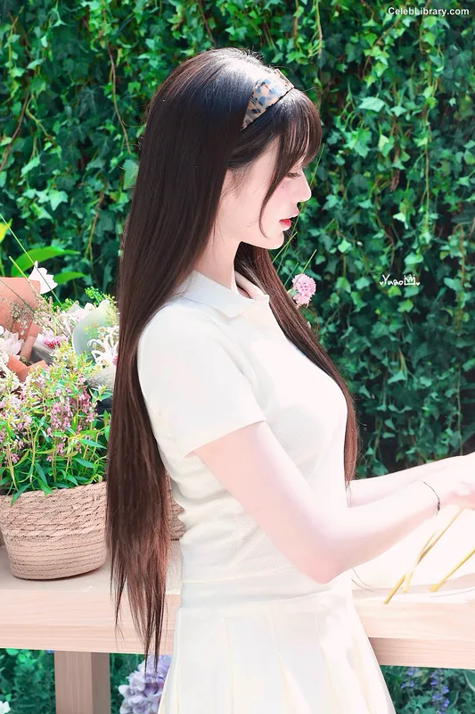 Jang Won-young  장원영 WONYOUNG photo 19 of 5846