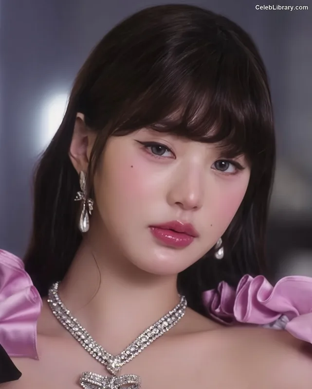 Jang Won-young 장원영 WONYOUNG photo 2 of 5846