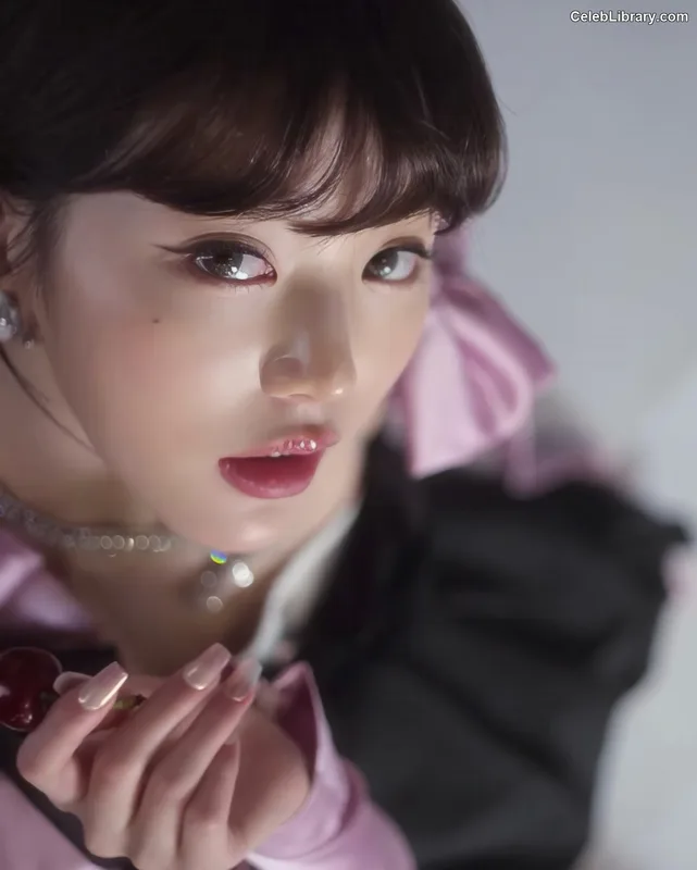 Jang Won-young 장원영 WONYOUNG photo 11 of 5846