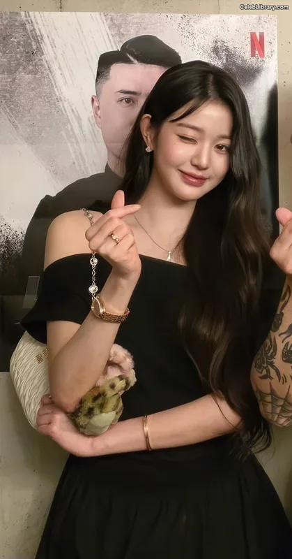 Jang Won-young 장원영 WONYOUNG photo 19 of 5846
