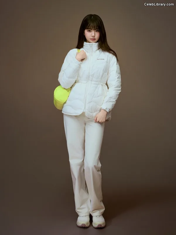 Jang Won-young 장원영 WONYOUNG photo 10 of 5846