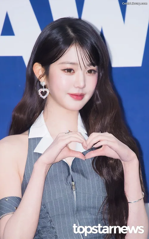 Jang Won-young 장원영 WONYOUNG photo 24 of 5846