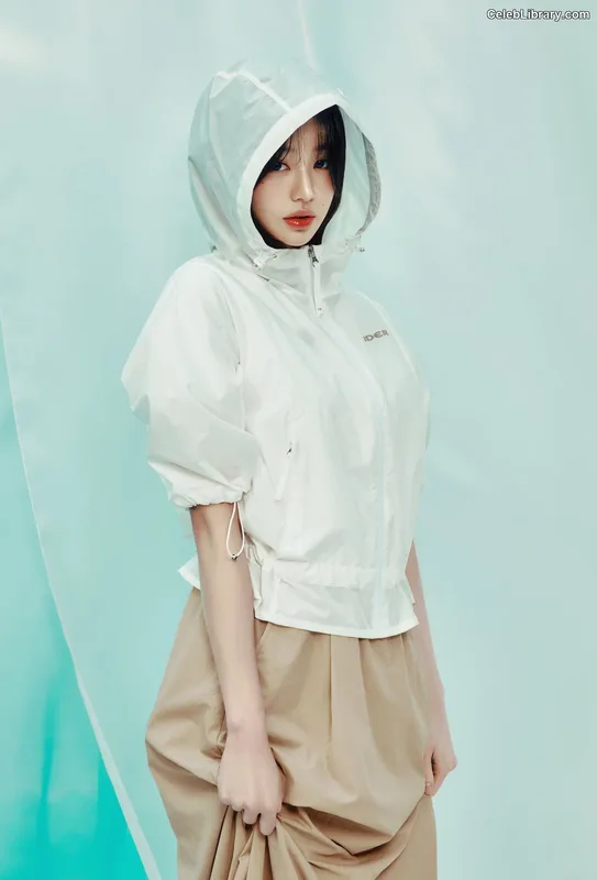 Jang Won-young 장원영 WONYOUNG photo 13 of 5846