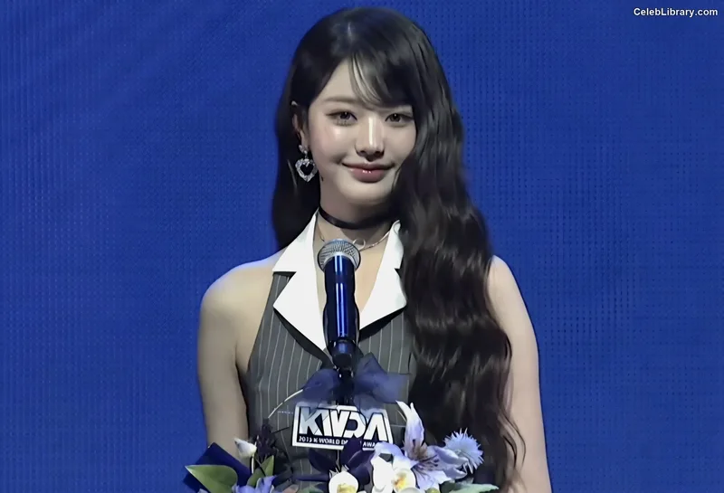 Jang Won-young 장원영 WONYOUNG photo 19 of 5846