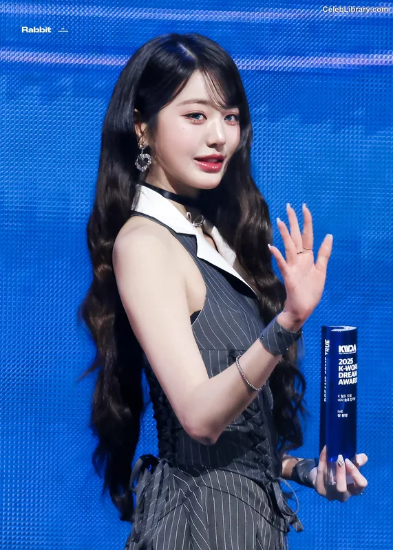 Jang Won-young 장원영 WONYOUNG photo 23 of 5846