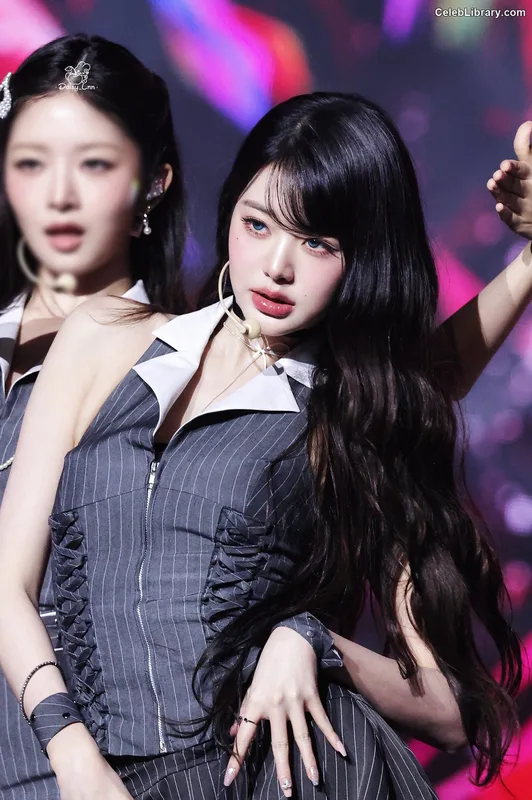 Jang Won-young  장원영 WONYOUNG photo 21 of 5846