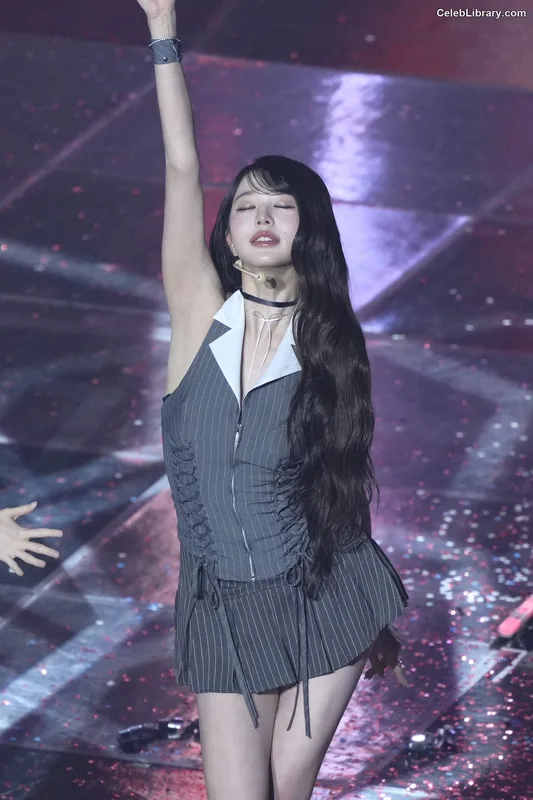 Jang Won-young  장원영 WONYOUNG photo 1 of 5846