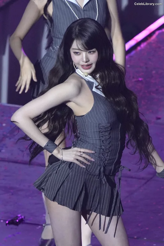 Jang Won-young  장원영 WONYOUNG photo 3 of 5846