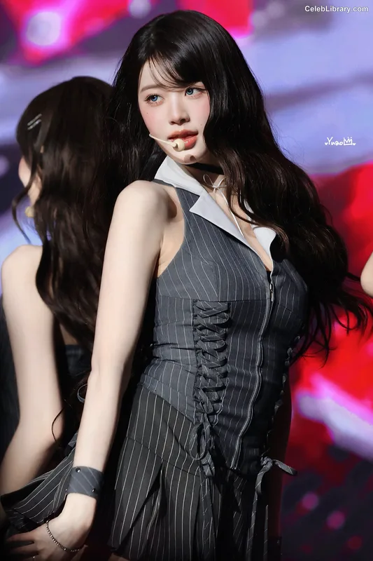 Jang Won-young  장원영 WONYOUNG photo 4 of 5846
