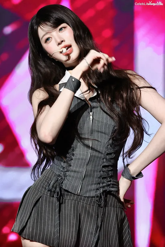 Jang Won-young  장원영 WONYOUNG photo 5 of 5846