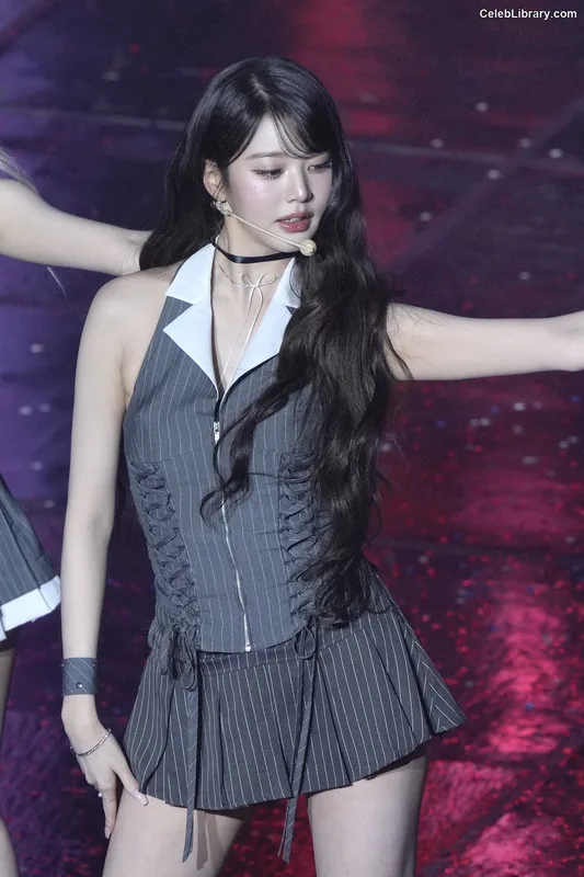 Jang Won-young  장원영 WONYOUNG photo 8 of 5846