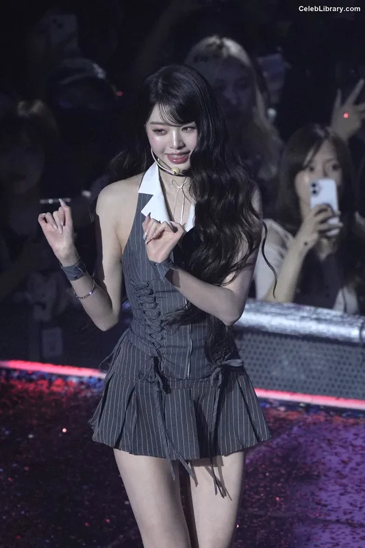 Jang Won-young  장원영 WONYOUNG photo 11 of 5846