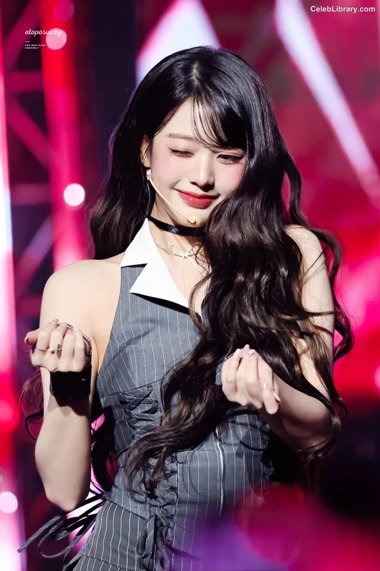 Jang Won-young  장원영 WONYOUNG photo 15 of 5846