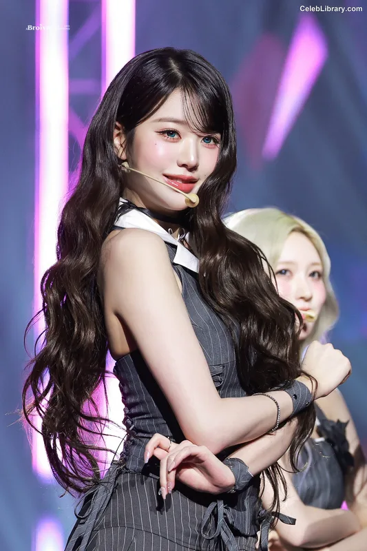 Jang Won-young  장원영 WONYOUNG photo 20 of 5846