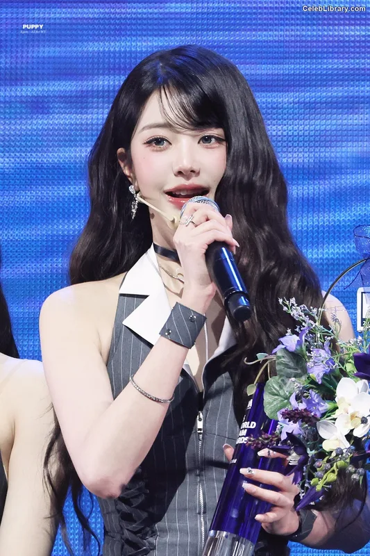 Jang Won-young  장원영 WONYOUNG photo 1 of 5846