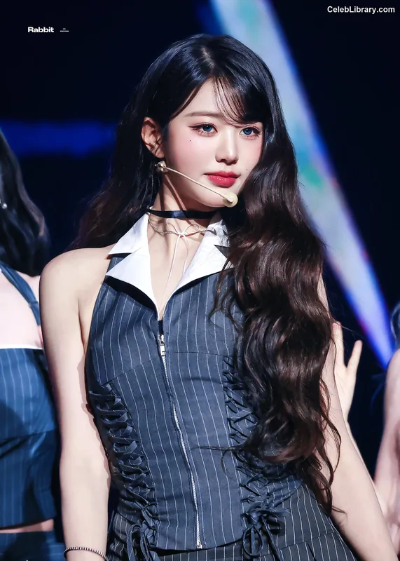 Jang Won-young  장원영 WONYOUNG photo 6 of 5846