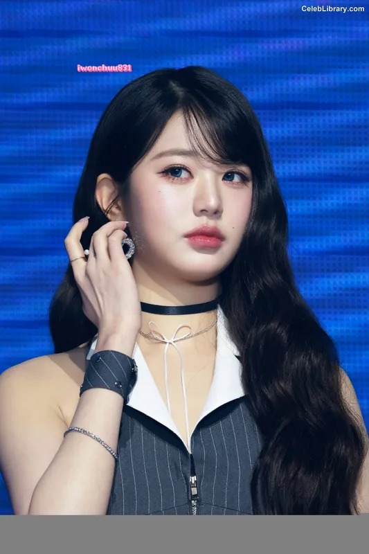 Jang Won-young  장원영 WONYOUNG photo 7 of 5846