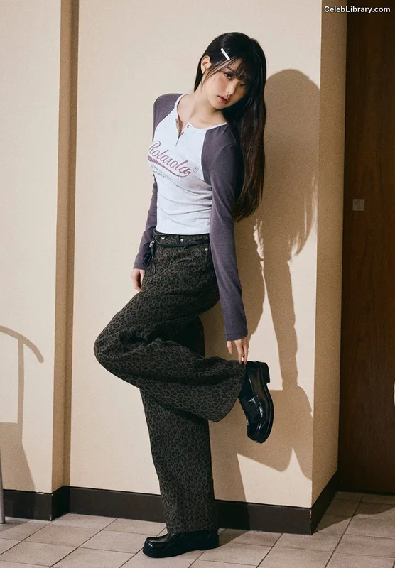 Jang Won-young  장원영 WONYOUNG photo 16 of 5846