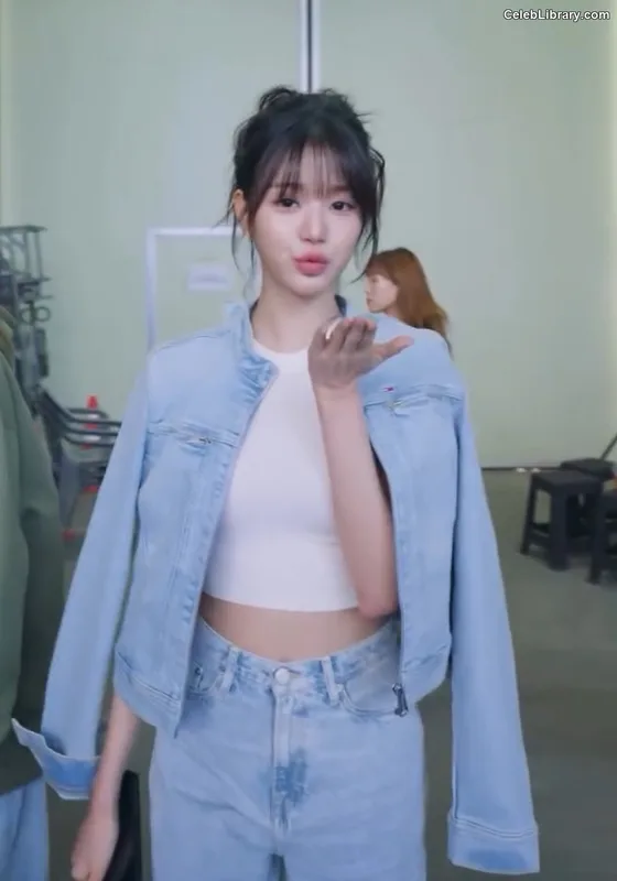 Jang Won-young  장원영 WONYOUNG photo 2 of 5846