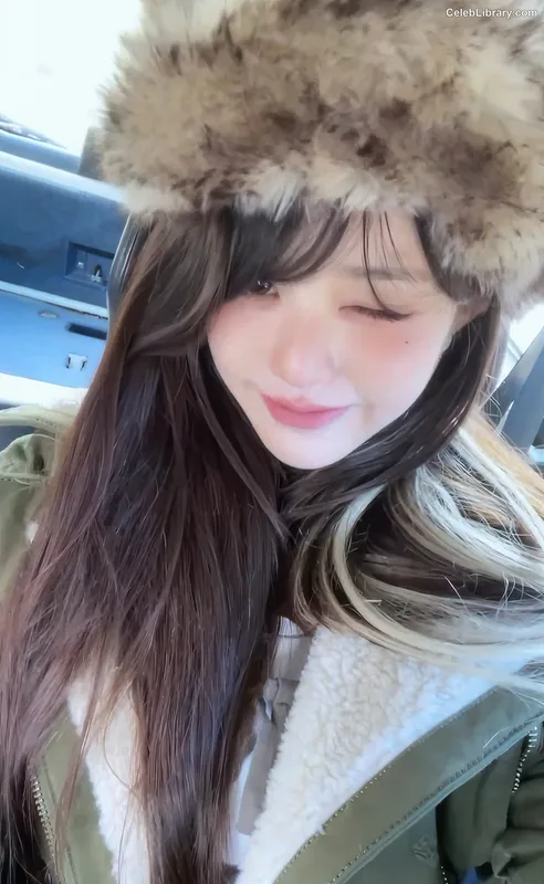 Jang Won-young  장원영 WONYOUNG photo 8 of 5846