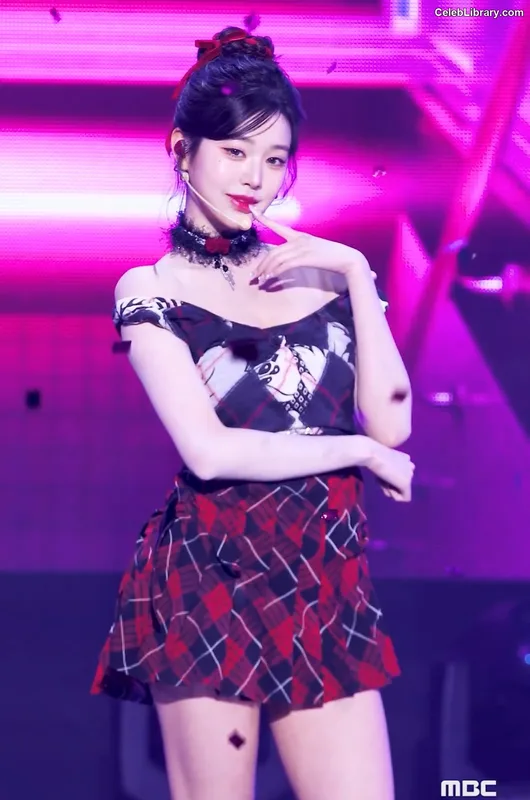 Jang Won-young  장원영 WONYOUNG photo 12 of 5846