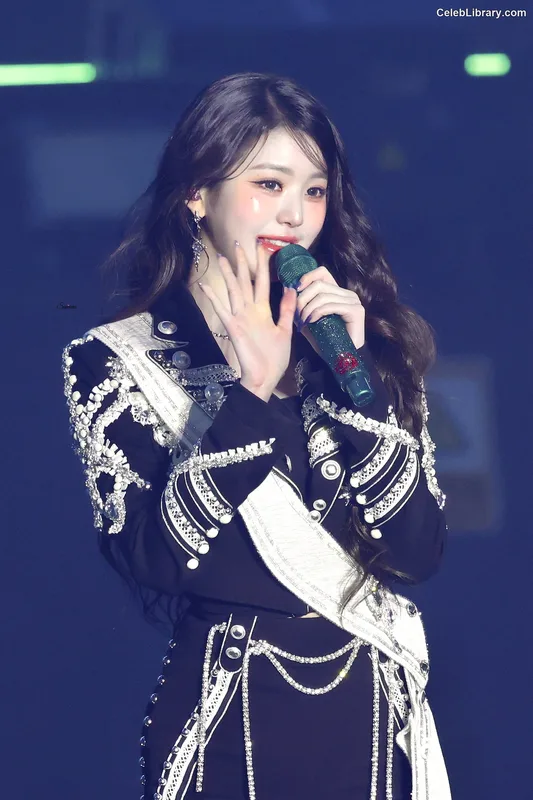 Jang Won-young  장원영 WONYOUNG photo 13 of 5846