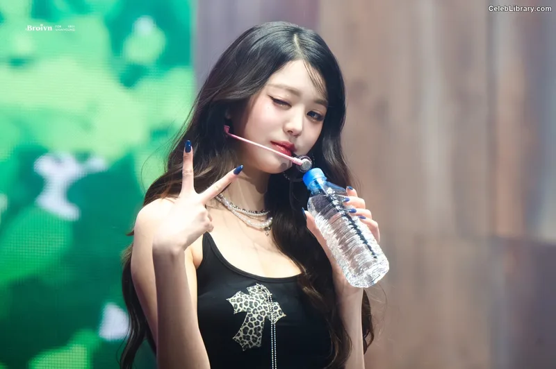 Jang Won-young  장원영 WONYOUNG photo 15 of 5846