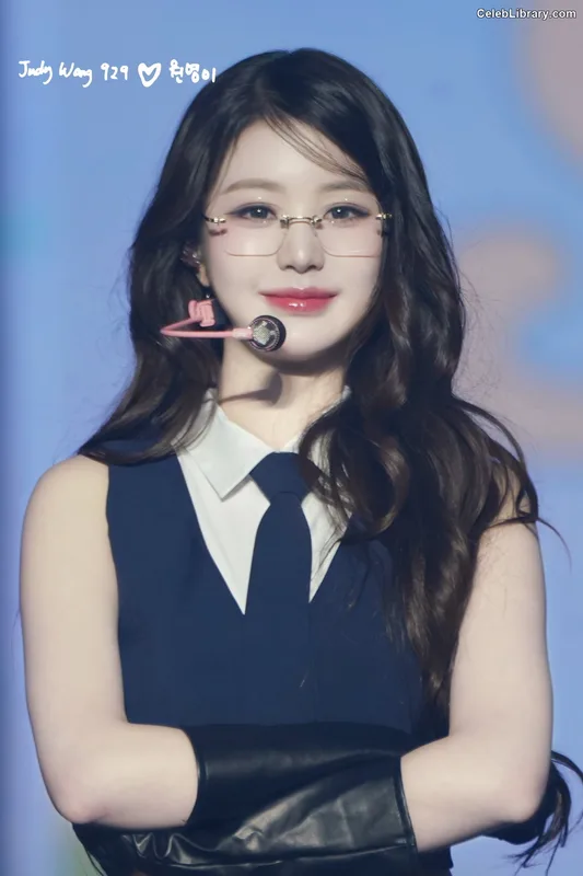 Jang Won-young  장원영 WONYOUNG photo 19 of 5846
