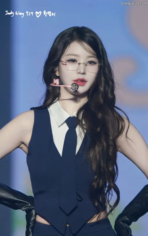 Jang Won-young  장원영 WONYOUNG photo 20 of 5846